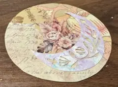 額縁コラージュ　壁掛け（吊り下げ）　ベージュコラージュ　原画