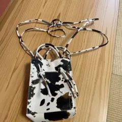かばん　ショルダーバッグ　うし模様