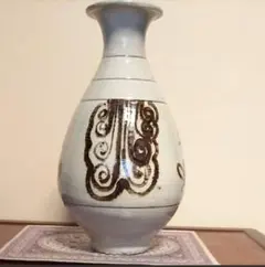 朝鮮美術　鶏龍山窯　鉄絵　扁壺 粉青白地鉄絵草花文俵壺鶏龍山 李朝初期 :: ichian