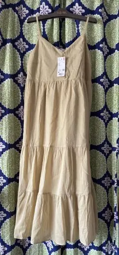 USED UNIQLO クリンクルコットン　キャミソールワンピース　ベージュ