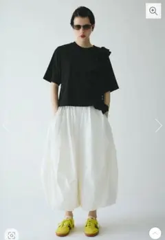 ヘリンドットサイのボリュームバルーンパンツ　ホワイト