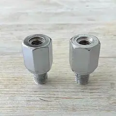 オートバイ　ミラーネジ径変換アダプター2個セット　本体正10mm➡︎正8mm