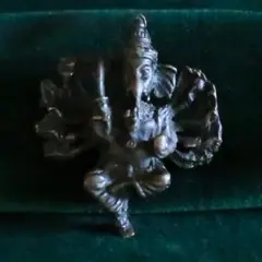 ガネーシャ像（吊）　金属製　4cm 　ー インドの小さな神さま ー