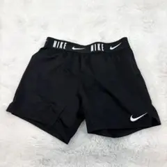 NIKE ナイキ スウォッシュ ロゴ刺繍 速乾 ショートパンツ 140 ガールズ