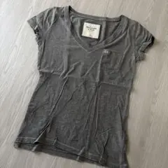 Abercrombie & Fitch グレー VネックTシャツ XS