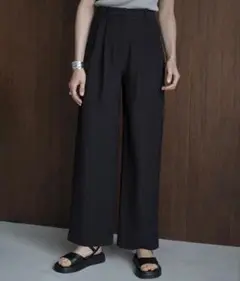CLANE RIB STRIPE TUCK PANTS