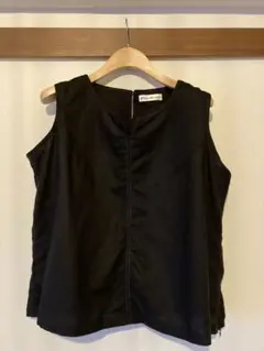 Plum House ノースリーブ ブラック トップス