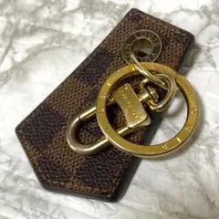 Item thumbnail for item 99f693c3-7cac-4dd4-aa66-aaa251b84533