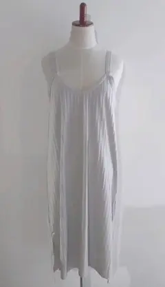 TU43 amorousinese Vネックロングワンピース グレー Mサイズ