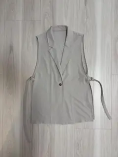 ノーカラー　ベスト　ジレ