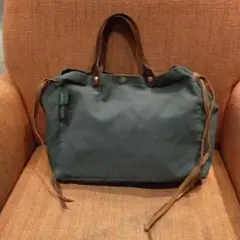 イルビゾンテ ダークグリーン トートバッグ