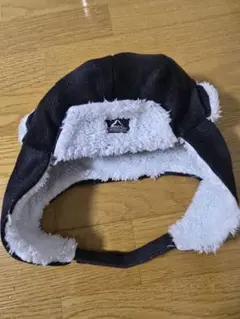 WEISSHORN 耳当て付き黒帽子