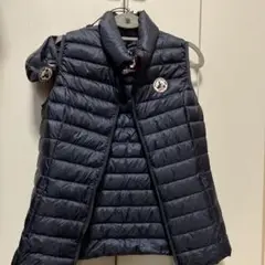 ダウンベスト