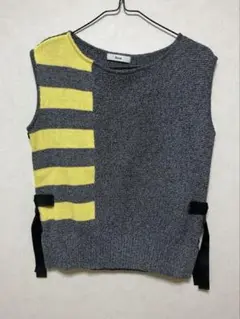 新品 Rene ルネ ニットベスト ウール素材 白 ホワイト　34 7号 S Rene ルネ 24年 ニットキャミワンピース 花柄 36 黒 グレー 白