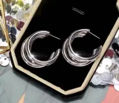 183☆人気！シルバー　トリニティフープピアス 低アレルギー ステンレス　韓国
