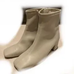 Item thumbnail for item a9655f5a-bef9-445b-b87b-a52169570d4e