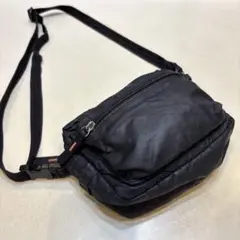 UNLQUE ショルダーバッグ　ポシェットバッグ　黒