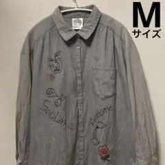 匿名配送　中古　ScoLar　刺繍　シャツ　ブラウス　丈長め　グレー　M