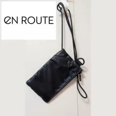 EN ROUTE エンルート ミニショルダーバッグ スマホサコッシュ ブラック