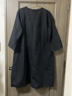 無印良品 黒 7分袖ひざ丈ワンピース