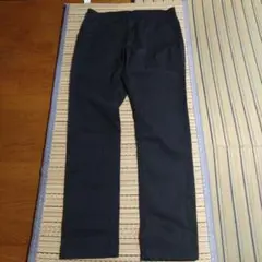 新品未使用　ユニクロパンツ　L