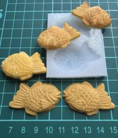 シリコンモールド【両面たい焼きＬサイズ】ミニチュアフード　型　デコパーツ