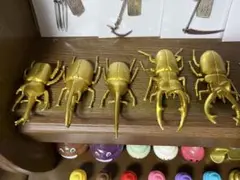 金のカブトムシ、クワガタミニフィギュア