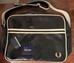 FRED PERRY フレッドペリー ショルダーバッグ ブラック