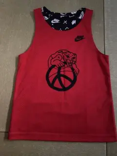 Nike タンクトップ レッド