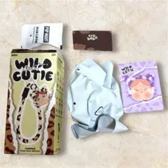 正規品 クライベイビー Wild but Cutie フォンチャーム Neon