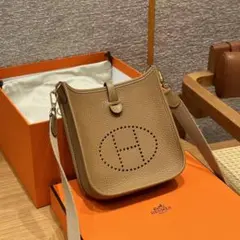 HERMES ブラウンレザーショルダーバッグ