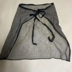 黒いレース素材のつけ襟