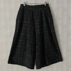 Yummy Grimesワイドパンツ　丈短め　黒　チェック　冬春秋　b353