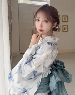 Item thumbnail for item c395d65c-ad47-43f7-bb1d-3497451856b6