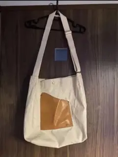 ALAPAAP アラパープ レザーパッチキャンバスショルダーバッグ アイボリー