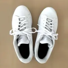 adidasアディダス　スニーカー　24.5cm