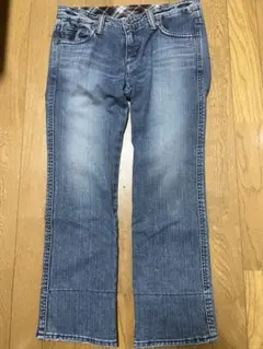 【バーバリー】Burberryブルーレーベルジーンズ