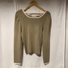 ニットトップス