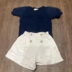 ブランシェスネイビーTシャツとベージュショートパンツセット