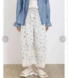 新品・タグ付き　綿麻花柄パッチワークパンツ　サマンサモスモス　キナリ　SM2