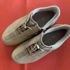 Mizuno ベージュ スニーカー