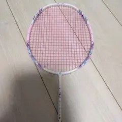 バドミントンラケット