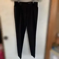 黒スラックス
