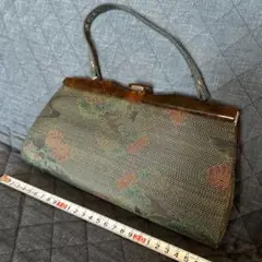 Item thumbnail for item e59e159d-6240-4318-b5f2-137943a0dd1c