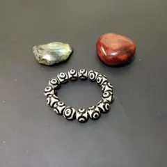 ハンドメイド 黒白ビーズブレスレット