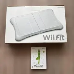 Wii Fit 専用ボードとゲームディスク