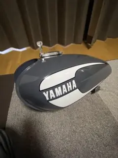 ヤマハ SR400 純正タンク 初期型？ 当時物 （検　　xs gx ナロー 2025年最新】初期型 タンク SRの人気アイテム - メルカリ