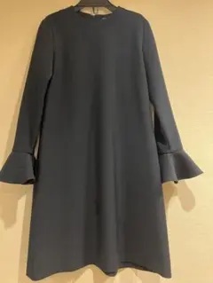 ヨーコチャン⭐︎ ほぼ未使用 濃紺長袖ワンピース