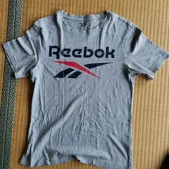 リーボック　Tシャツ サイズS
