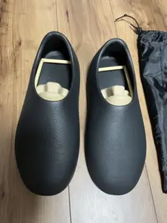 Yeezy SL-01 size 8